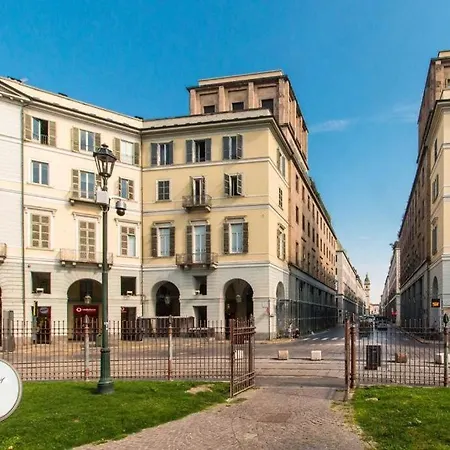 Lägenhet Luxury Retreat With Breathtaking View Turin